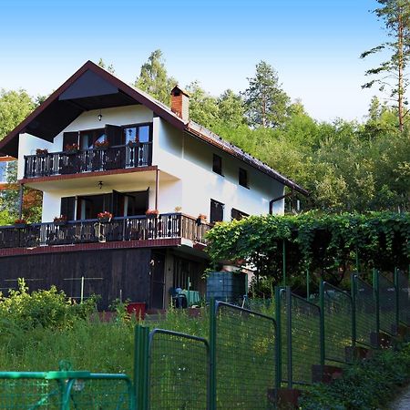 Merak Holiday Home Visoko Buitenkant foto