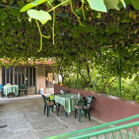 Merak Holiday Home Visoko Buitenkant foto