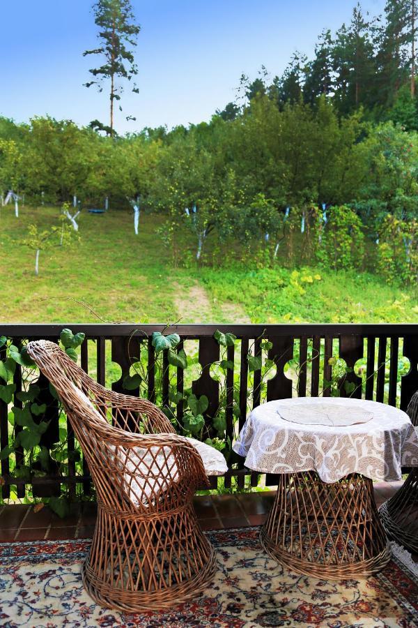 Merak Holiday Home Visoko Buitenkant foto