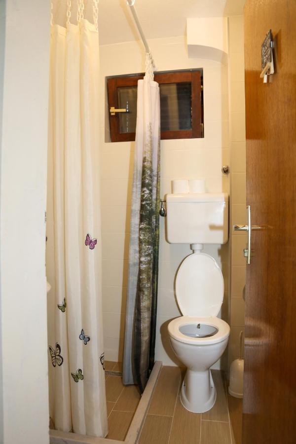 Merak Holiday Home Visoko Buitenkant foto