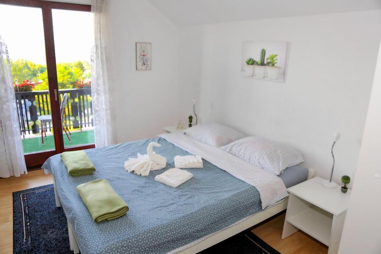 Merak Holiday Home Visoko Buitenkant foto